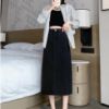 Ảnh của Chân váy jean dài KABICO cạp điều chỉnh độ rộng bụng phong cách, váy jean dáng dài cạp cao thanh lịch A14