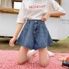 Picture of Quần shorts nữ KABICO cạp cao ống xòe, quần shorts jeans kiểu dáng dễ thương C31